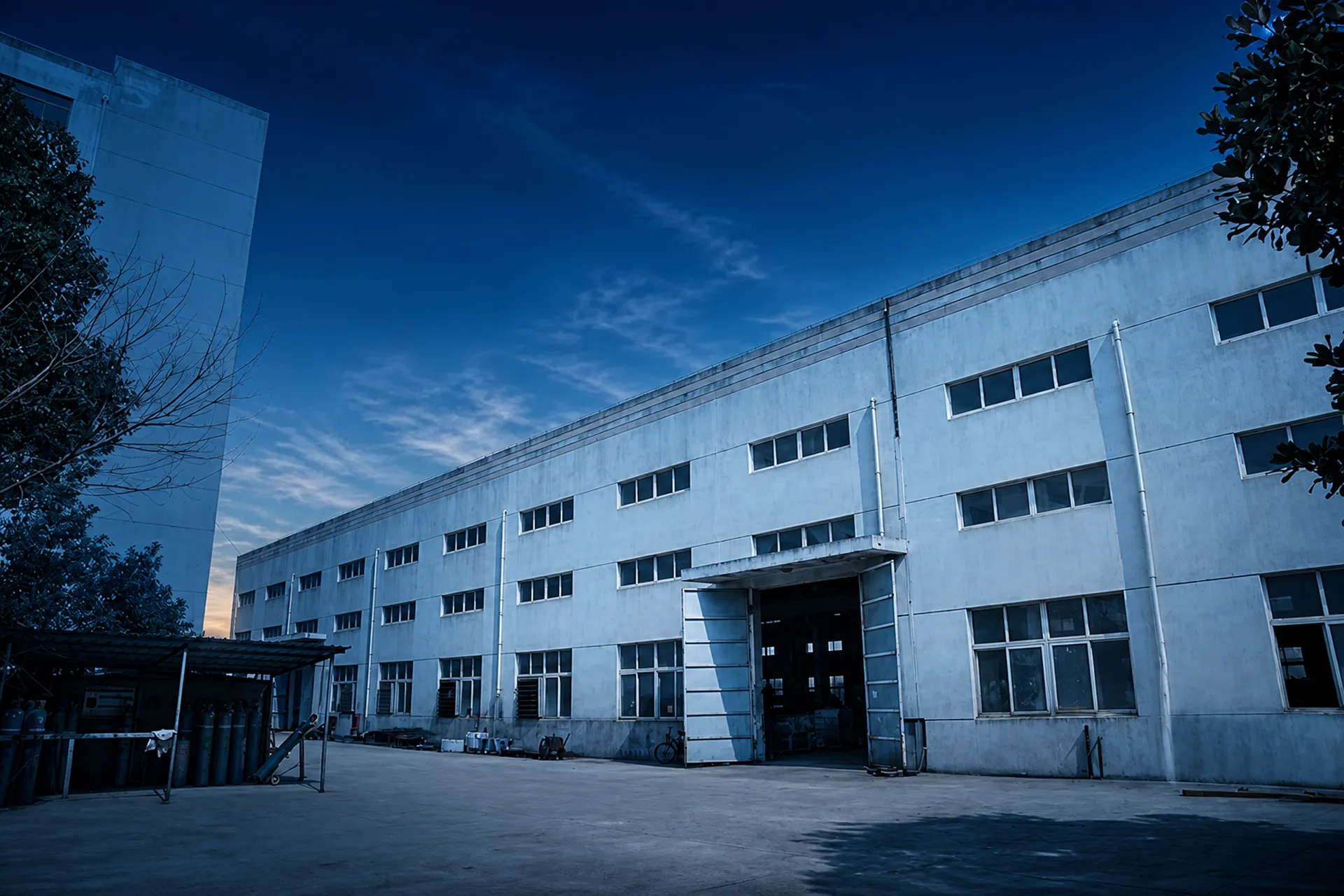 Ping Fang trolley manufacturer factory in Shanghu Town, Changshu at dusk